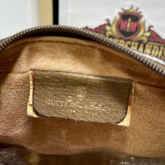 Gucci Sherry line Clutch/ pouch in Green/ tan color. - Picture 7 of 11